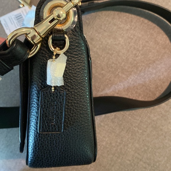 NWT Black Coach Messenger Black pebble leather with signature dark brown strap. - Picture 11 of 15